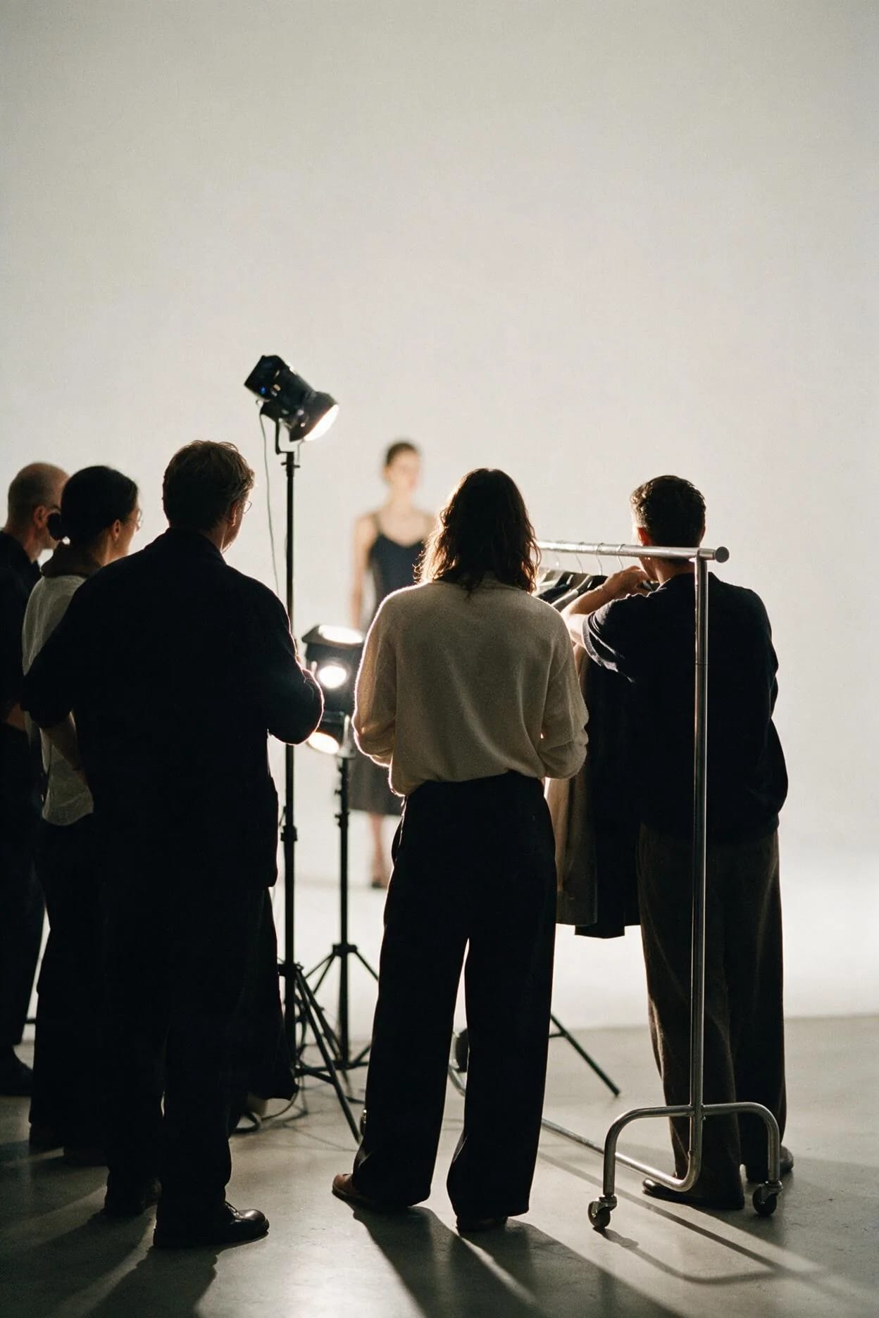 Participantes da imersão Inside Out em set real de fotografia de moda