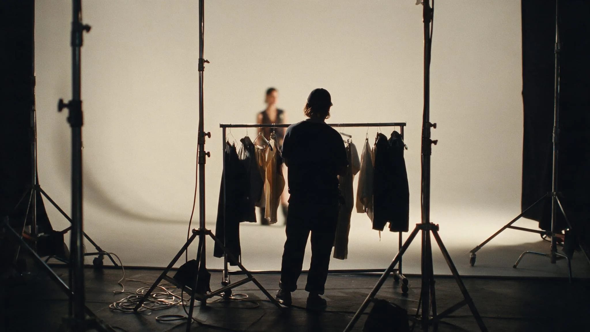 Produção de moda executiva em set completo da House Mazzutti em São Paulo