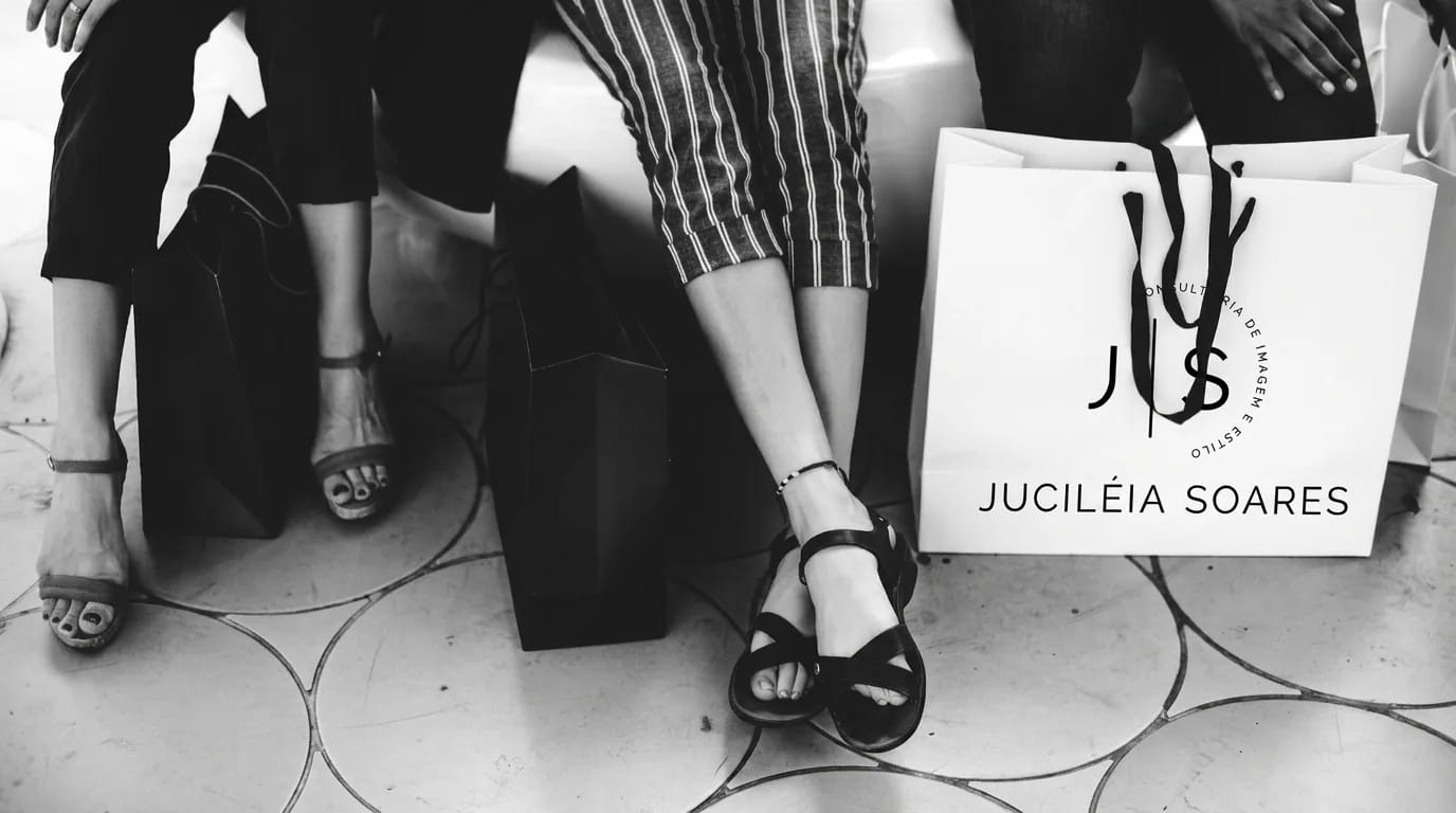 Jucileia Soares — identidade visual House Mazzutti