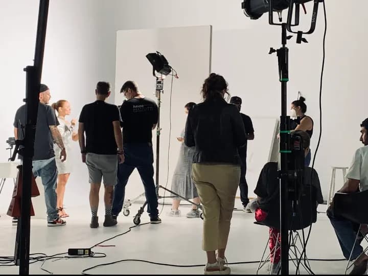 Direção e execução em set — House Mazzutti