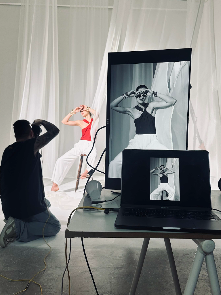 TELA-FOTO-CAMPANHA-FASHION-FOTOGRAFO-SHOOTING-MODA-FASHIONM-PROCTUOIN-ENSAIO-FOTOS-IMAGEM-DIR-CRIATIVA-INSIDE-OUT-WORKSHOP-ANGELO-MAZZUTTI-PRODUTORA-HOUSE-MAZZUTTI-2025-PHOTO-FILM-BRANDING-moodboardo-pessdoas-set-shooting